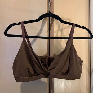 SKIMS - brown triangle bra!
